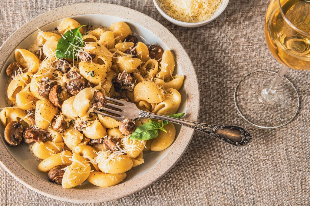 white wine and pasta