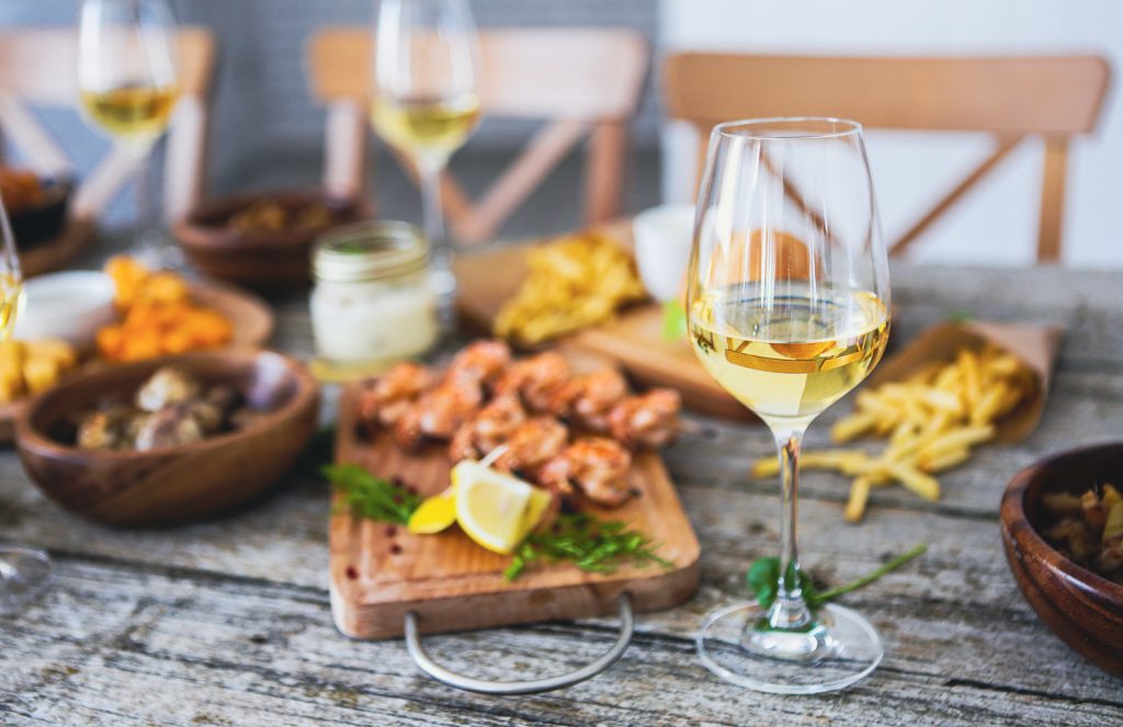 Dry White Wine: The Top 6 Most Dry White Wines in New Zealand